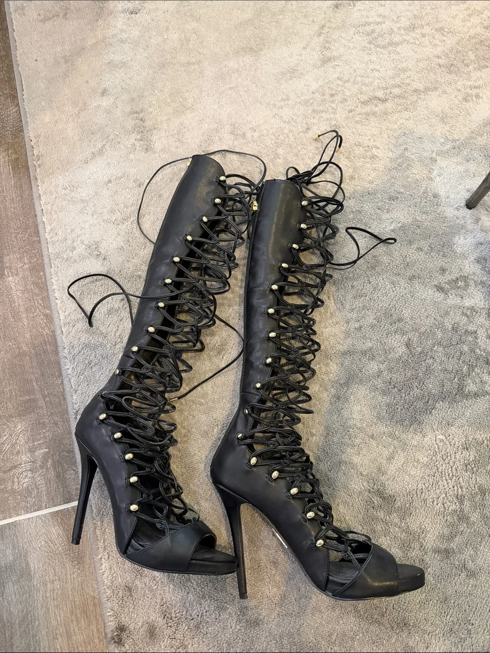 Dynamite bold black